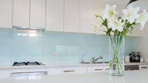 how to fit a glass splashback in a