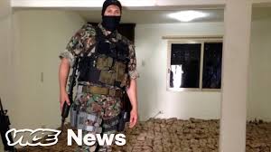 A cnn crew was allowed into el chapo's safe house in los mochis where special forces raided last week. Watch The Raid That Led To El Chapo S Capture Youtube