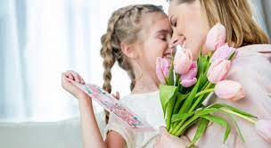 У цей день прийнято вітати всіх мам, а також жінок, які очікують на появу малюка. Koli Den Materi 2021 Data Svyata V Ukrayini Istoriya Ta Tradiciyi Unian