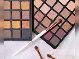 learn makeup courses and start