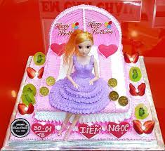 Bánh kem sinh nhật búp bê barbie TR1870025 - Bánh Kem Cẩm Châu - Bánh Kem  Cẩm Châu