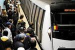 VIDEO Un metrou a deraiat intre statiile Unirii si Timpuri Noi - HotNews.ro