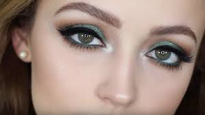 bridal makeup for green eyes 5 tips