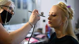 makeup artists in fontainbleu windsor