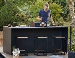 modern luxury custom outdoor kitchen island