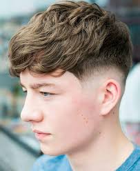 Secondly, it encourages women over 50 to maintain their hair up to the neck region. 60 Chic Fringe Haircuts For Men 2021 Gallery Hairmanz