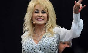 Dolly rebecca parton was born on january 19, 1946, one of 12 children of avie lee (née owens) and tobacco farmer robert lee parton, and grew. Dolly Parton Says She May Sell Her Entire Back Catalogue Of Songs Dolly Parton The Guardian