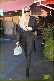 Khloe Kardashian Scott Disick Meet Up For Lunch In Studio