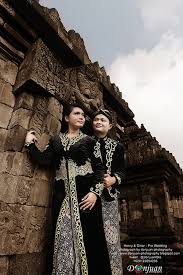 Foto prewedding adalah pemotretan yang dilakukan pasangan sebelum melaksanakan pernikahan mereka. Pre Wedding By Donjuan Photography Bridestory Com