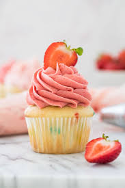 strawberry frosting with fresh frozen