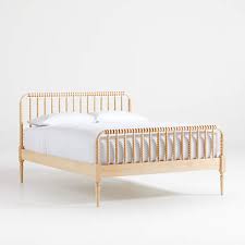 Maple Wood Spindle Queen Kids Bed