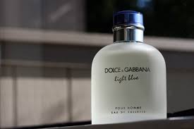 Dolce Gabbana Light Blue Pour Homme I Would Be Totally Okay If All Men Smelled Like This Makeup And Beauty Blog
