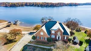 waterfront lake norman homes