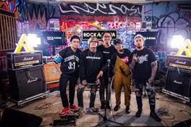 Daftar 10 band punk indonesia terbaik dan terpopuler sepanjang masa. 5 Lagu Band Pop Punk Indonesia Yang Liriknya Ngena Banget