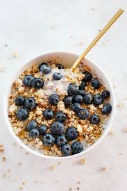 blueberry granola overnight oats