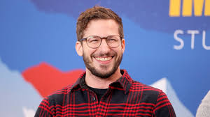 And now, as part of her guest blogger duties—she'll be live on elle.com all month long—peretti brings us a. The Untold Truth Of Andy Samberg