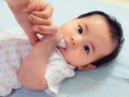 blister on baby lip causes treatments