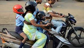Now helmets made compulsory for women and children in Madhya Pradesh only  Sikhs will get exemption | अब मध्य प्रदेश में महिलाओं और बच्चों को हेलमेट  लगाना हुआ अनिवार्य, सिर्फ सिखों को