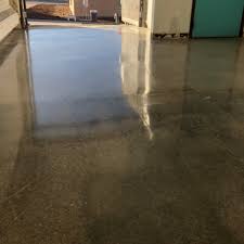 floor polishing for retail es