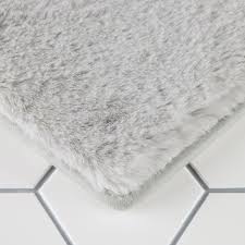 memory foam faux fur bath mat