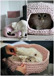 Take crochet basket wood base of necessary size. 20 Free Crochet Cat Bed House Patterns Diy Crafts