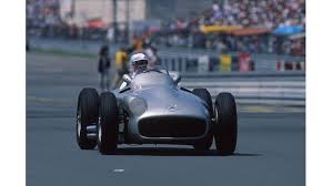 He went on to win the world driving championship in 1951, 1954, 1955. Juan Manuel Fangio Der Formel 1 Star Der Funfziger Auto Motor Und Sport
