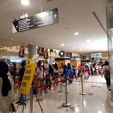 Ob.1c, ground floor, main entrance, oasis boulevard, sunway pyramid mall, jalan pjs11/15, bandar sunway, petaling jaya, selangor 47500. Tomorrowwithbts On Twitter Live Update Bt21inmalaysia Morning From Sunway Pyramid Fans Already Started Queuing Since 8am Well That S The Spirit Guys Https T Co Ig5ahnozd5