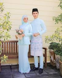 Baju nikah yang sangat cantik ini ready untuk di sewa. Lawanya Color Aqua Blue Koleksi Baju Tunang Dan Nikah Facebook