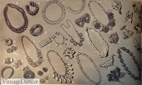 1940s jewelry styles and history