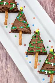 These easy chewy christmas brownie trees are easy to make and add a festive touch to your holiday table! Christmas Tree Brownies Fun Festive Holiday Treat Ideas For The Home