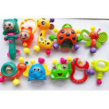 Bộ đồ chơi xúc xắc 8 món và 10 món bằng nhựa cho bé - Lục lạc