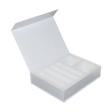white magnetic gift box magnetic gift