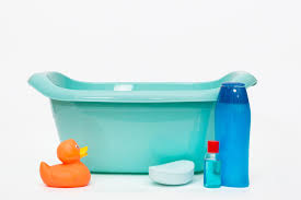 bath toys for es what to look for