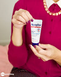 aquaphor is the best thing for chapped lips