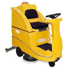 driver type floor cleaning machine