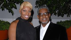 Leakes died peacefully in his home surrounded by his family, according to a statement from his publicist, ernest dukes. Cg3rs7bciasbwm