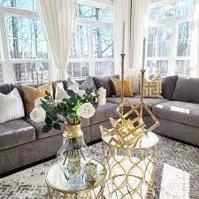 21 gold living room decor ideas for