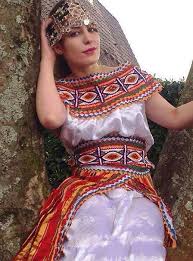 robe kabyle une tenue kabyle moderne