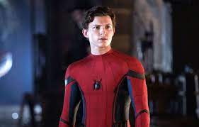 This is an experienced peter parker who's more masterful at fighting big crime in new york city. Bcikxdbplhgjmm