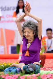 world s oldest yoga teacher s at 101