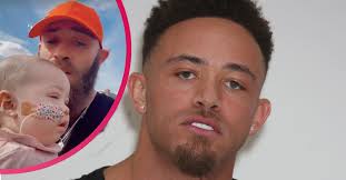 Ashley cain a partagé une triste nouvelle avec sa communauté. Who Is Ashley Cain How Old Is His Baby And What Illness Does She Have