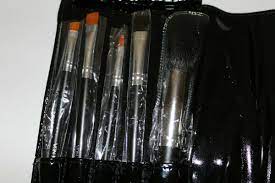 new von maur 5pc makeup brush set for
