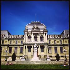 Palais de justice de montbenon ile olan mesafe: Photos A Palais De Justice De Montbenon Lausanne Vaud