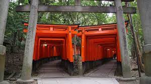 There are 4 deities enshrined. Kyoto Travel Fushimi Inari Shrine Fushimi Inari Taisha