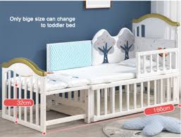 China Solid Pine Wood Baby Toddler Bed