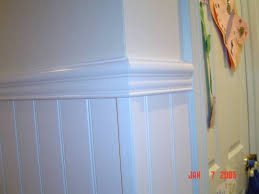 Installing wainscoting is a relatively easy task to accomplish, but installing it on a rounded corner presents some difficulties that must be overcome. Corners With Beadboard Panels Jlc Online Forums