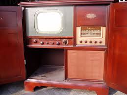 Vintage magnavox tv stereo console. 1949 Magnavox Mv71a Console Tv Vintage Appliances Tv Console Vintage Antiques