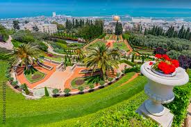the bahai gardens and temple on the