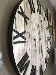 24 Rustic White Farmhouse Pallet Clock