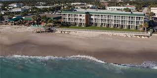 Veronews.com is the breaking news website of vero beach 32963 media, llc. Pet Friendly Vero Beach Hotel Holiday Inn Suites Vero Beach Oceanside
